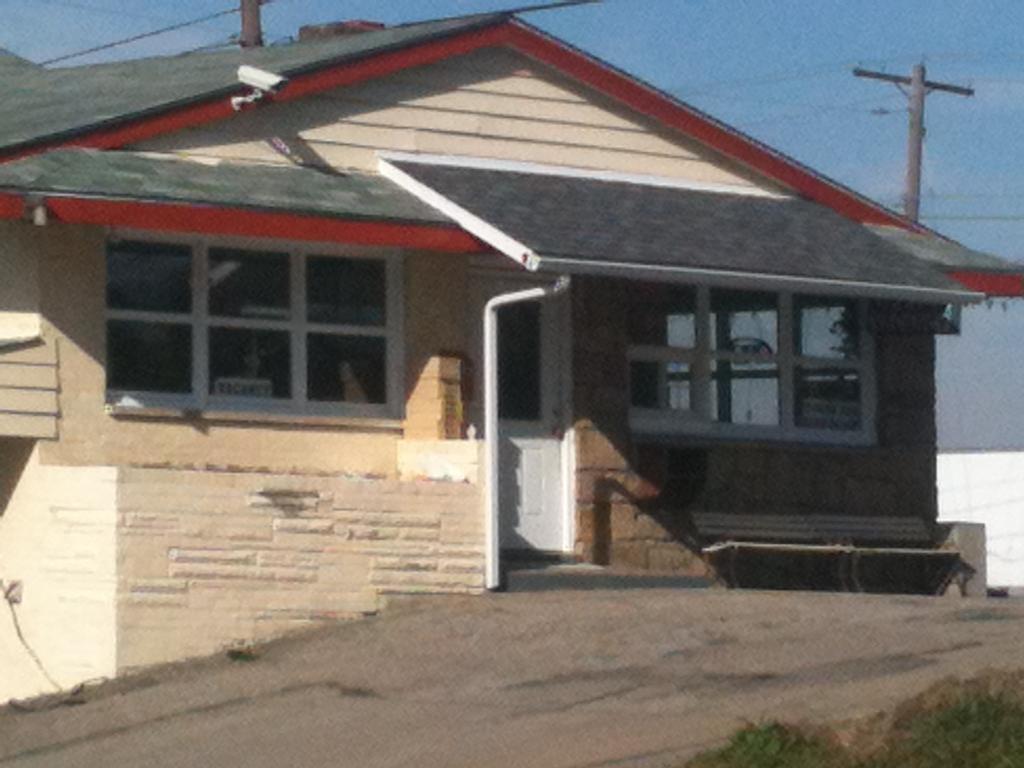 Huntingdon Inn Motel White Oak Exterior photo