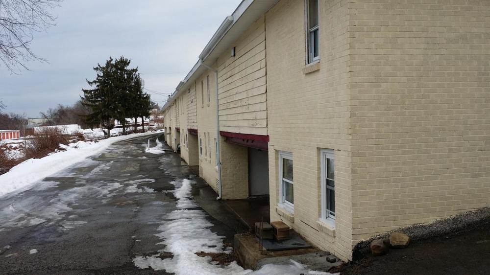 Huntingdon Inn Motel White Oak Exterior photo